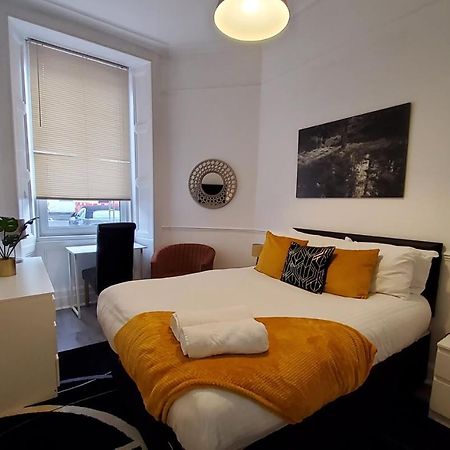 Leith Spectacular Apartment By Sensational Stay Short Lets & Serviced Accommodation With 6 Separate Beds & 2 Baths Edinburgh Exterior photo