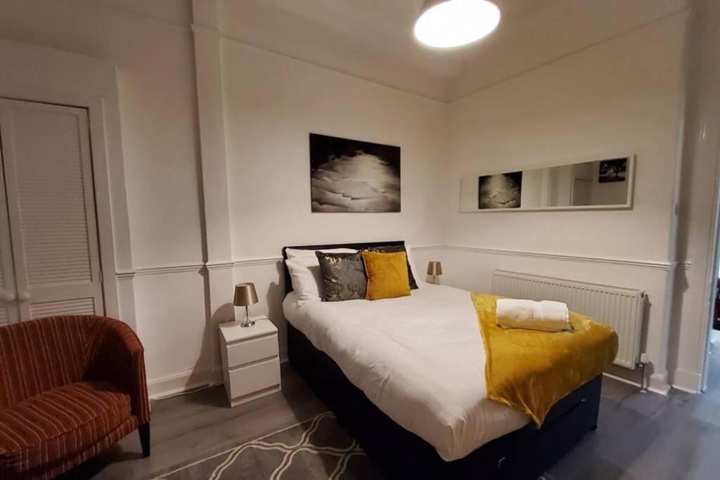 Leith Spectacular Apartment By Sensational Stay Short Lets & Serviced Accommodation With 6 Separate Beds & 2 Baths Edinburgh Exterior photo