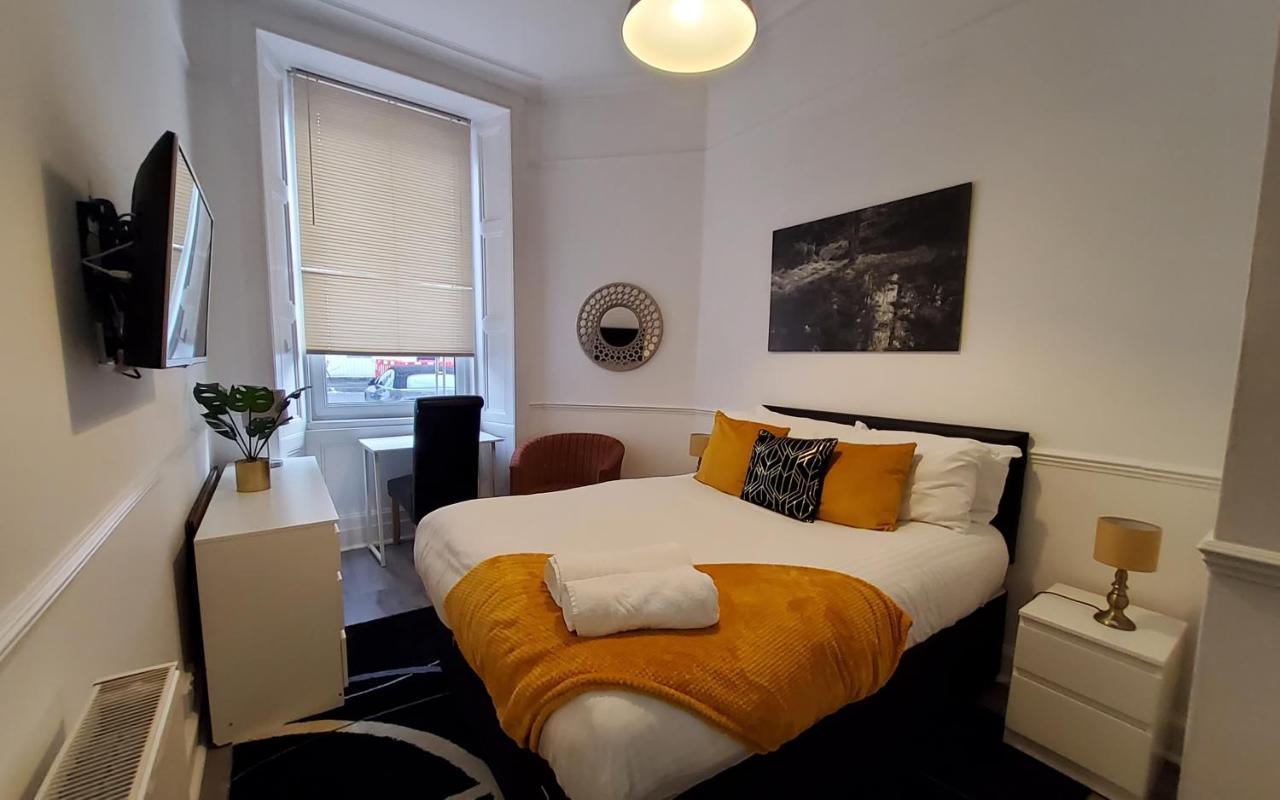 Leith Spectacular Apartment By Sensational Stay Short Lets & Serviced Accommodation With 6 Separate Beds & 2 Baths Edinburgh Exterior photo