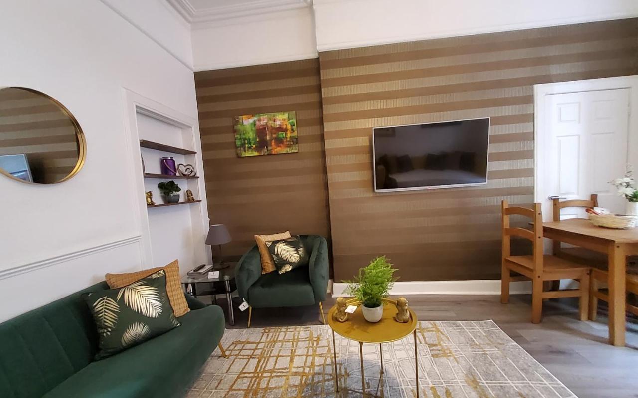 Leith Spectacular Apartment By Sensational Stay Short Lets & Serviced Accommodation With 6 Separate Beds & 2 Baths Edinburgh Exterior photo