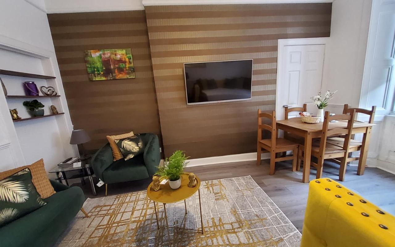 Leith Spectacular Apartment By Sensational Stay Short Lets & Serviced Accommodation With 6 Separate Beds & 2 Baths Edinburgh Exterior photo